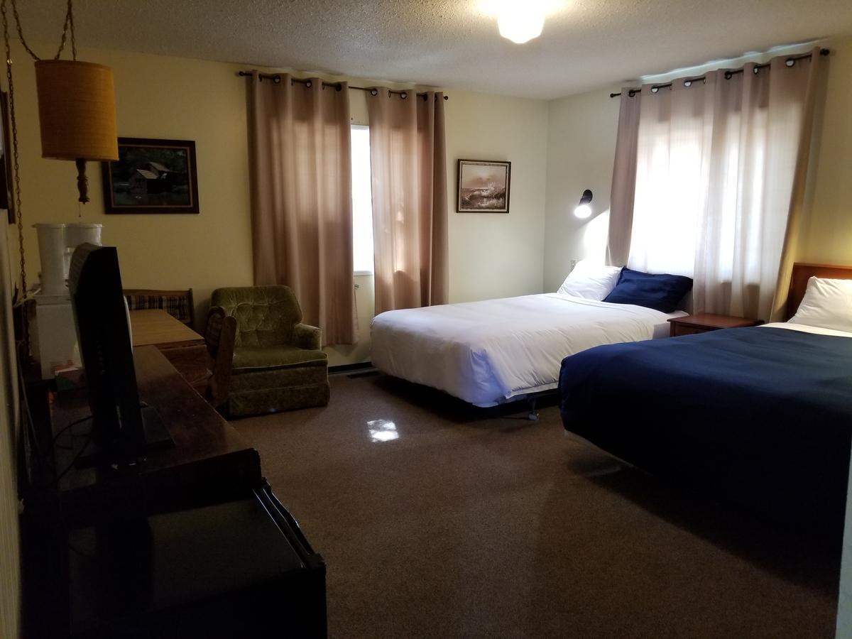 Melsask Motel Melville Екстериор снимка