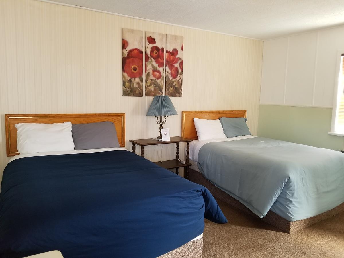Melsask Motel Melville Екстериор снимка